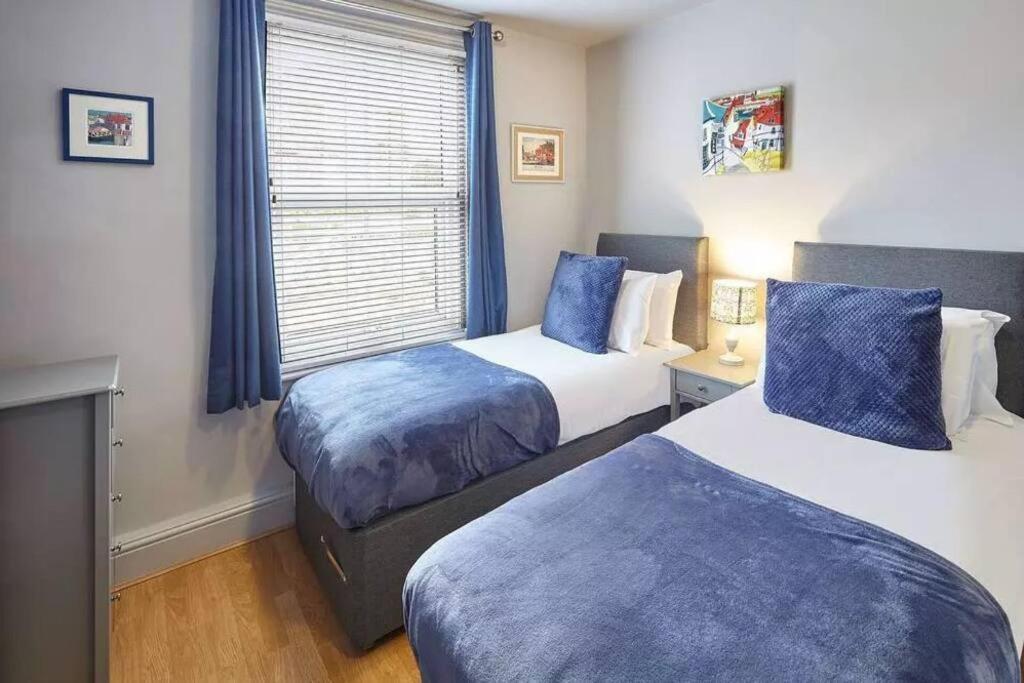 May House 3 Bedroomed House 惠特比 外观 照片